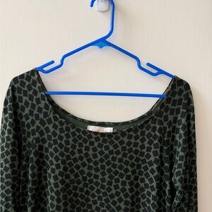 Ava sky fighting eel women’s top/ dress size large L barely worn